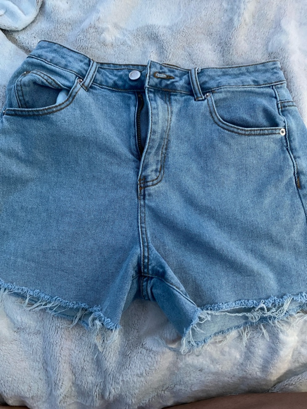 Classic High-Waist Blue Denim Shorts